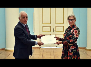 Նախագահ Վահագն Խաչատուրյանին իր հավատարմագրերն է հանձնել Հայաստանում Շվեդիայի նորանշանակ դեսպանը