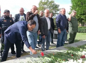 ՀՀ Անկախության օրվա առթիվ երկրապահները «Եռաբլուր»-ում էին