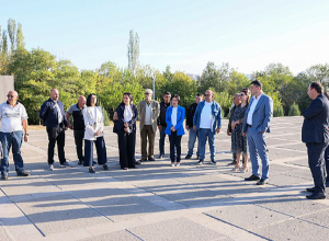 Ժաննա Անդրեասյանը հերթական այցն է կատարել Հայոց ցեղասպանության հուշահամալիր և թանգարան-ինստիտուտ