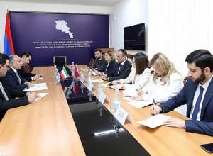 Նախարար Արսեն Թորոսյանն ընդունել է ՀՀ-ում Քուվեյթի Պետության արտակարգ և լիազոր դեսպան Մուհամմադ Տարեկ Ալի Ալ-Օրայֆանին