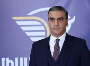 Ոչ թե դավաճանների փնտրտուք, այլ հայրենասեր մարդկանց միավորում. Արման Թաթոյան