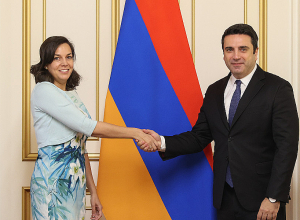 Ալեն Սիմոնյանն ընդունել է Հայաստանում Ուրուգվայի դեսպանին