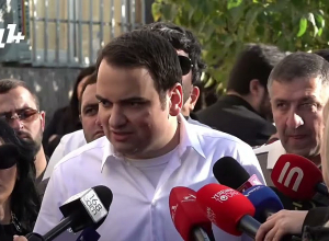 Թող իրենց անցյալի մասին մտածեն, մեր մաքուր անցյալի հետ գործ չունեն. Նարեկ Կարապետյան