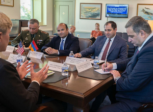 Պապիկյանն ու Կոլբին վերահաստատել են պաշտպանության ոլորտում ՀՀ-ԱՄՆ գործընկերությունը խորացնելու պատրաստակամությունը