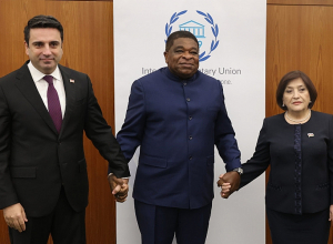 Ալեն Սիմոնյանը հանդիպել է Ադրբեջանի խորհրդարանի նախագահի հետ