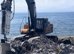 Սևանի ափին ապօրինի կառուցված լողավազանի նմանվող բետոնե շինությունը ապամոնտաժվել է