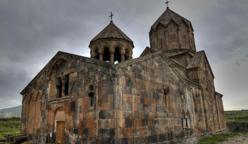 Յովհաննավանք_(մօտիկ_tonemapped)