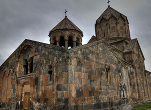 Տեր Սարգիսին, ով Հովհաննավանքում պատարագ պետք է մատուցեր, նույն օրը ՔԿ են կանչել հարցաքննության