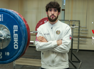 Ծանրորդ Գառնիկ Չոլակյանը Եվրոպայի Մ23 տարեկանների չեմպիոն է, Սեյրան Խուդանյանը փոխչեմպիոն՝ պոկում վարժությունում