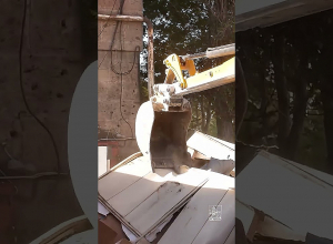 Ապամոնտաժվել են Թումանյան Նալբանդյան, Տերյան Կորյուն փողոցներում ինքնակամ տեղադրված կրպակները