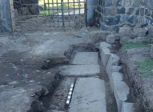 Լոռի բերդում հայտնաբերվել է միջնադարյան ճանապարհ և արքայական բաղնիքի նոր հատվածներ