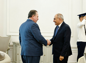 Վարչապետն ընդունել է «Նյուզ Մաքս» մեդիա հոլդինգի հիմնադիր Քրիստոֆեր Ռուդիին