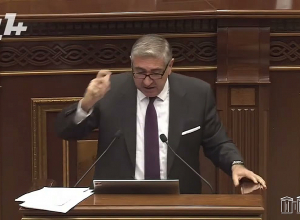 Բնակչության 75%-ը միջին աշխատավարձից ցածր է ստանում․․․ ո՞ւմ եք խաբում․ Արթուր Խաչատրյան