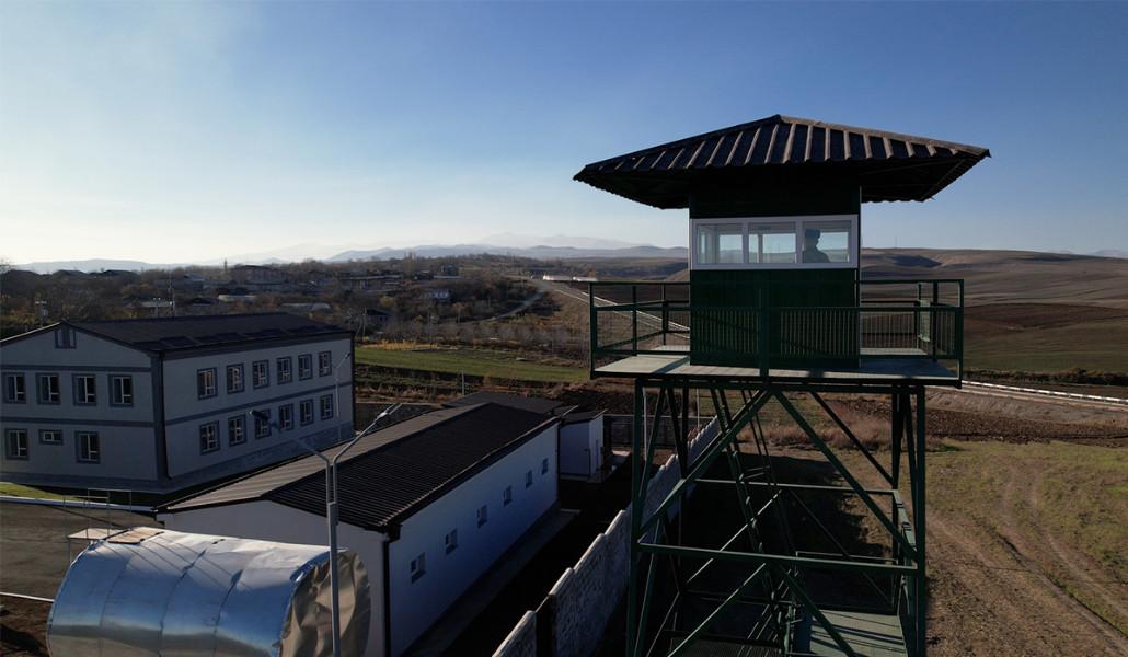 news-slider-zyP1rgGOmy