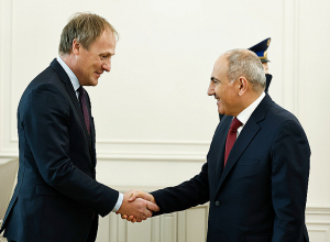 Վարչապետն ընդունել է Proud Engineers ընկերության հիմնադիր Տաավի Կոտկային