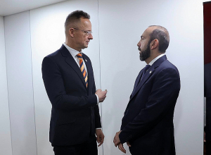 Արարատ Միրզոյանը հանդիպում է ունեցել Հունգարիայի արտաքին գործերի և արտաքին առևտրի նախարարի հետ