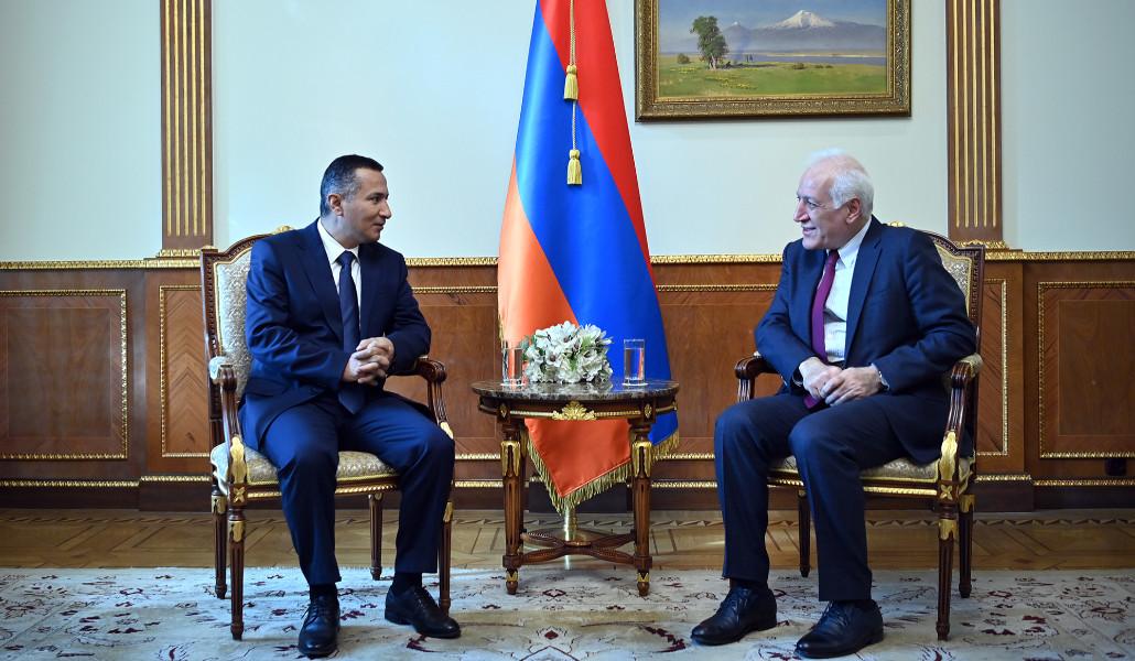 594077343_1185056453725501_8970384388763867616_n