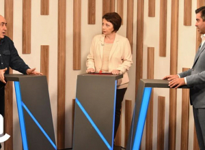 Եկեղեցի-իշխանություն հարաբերություններում կատարվողը սահմանադրականության հետ որևէ առնչություն չունի. Aravot.am