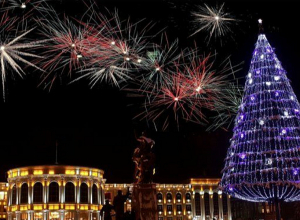 Վաղը կվառվեն Գյումրիի գլխավոր տոնածառի լույսերը