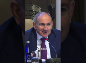 «Անհետաքրքիր, ձանձրալի բաների մասին եք խոսում». Փաշինյանը՝ Թորոսյանին