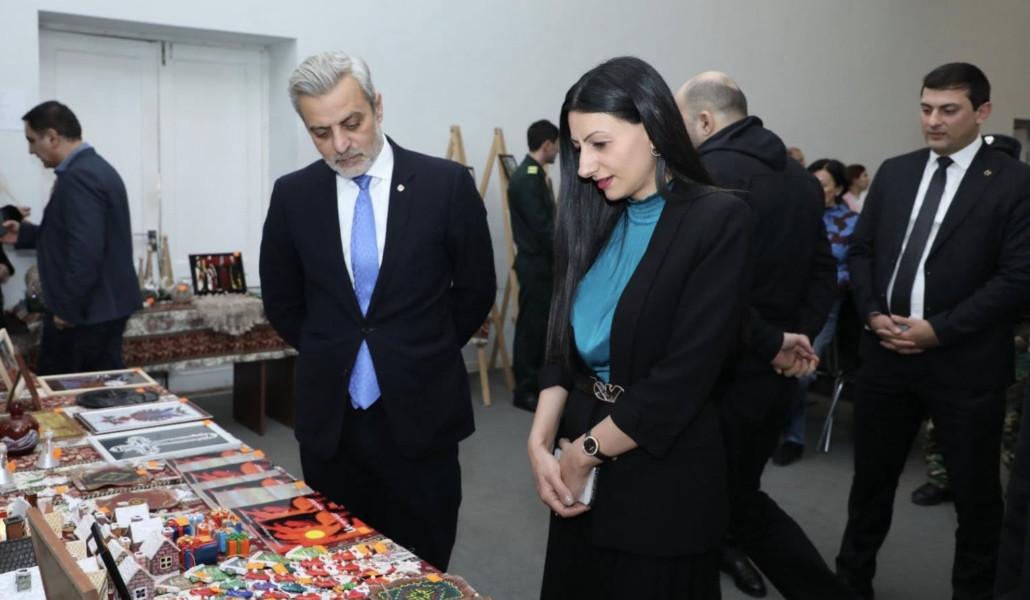 l-0x148wh-1525x889z-0.5154