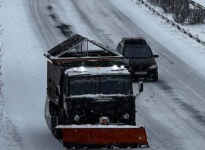 Մեղրիի լեռնանցքը պարբերաբար փակվում է բոլոր տրանսպորտային միջոցների համար