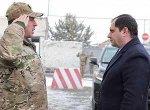 Պաշտպանության նախարարը շրջել է զորամասում