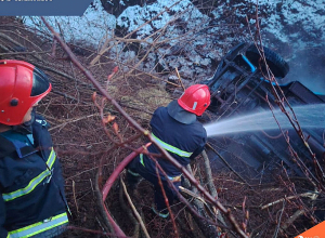 Բեռնատարը դուրս է եկել երթևեկելի հատվածից և գլորվել ձորը․ կա տուժած