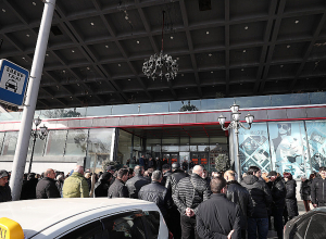 Ռոսիա մոլի աշխատակիցները բողոքի ակցիա են անում․ ուղիղ