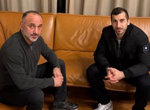 Եղիշե Մելիքյանը հանդիպել է Հենրիխ Մխիթարյանին