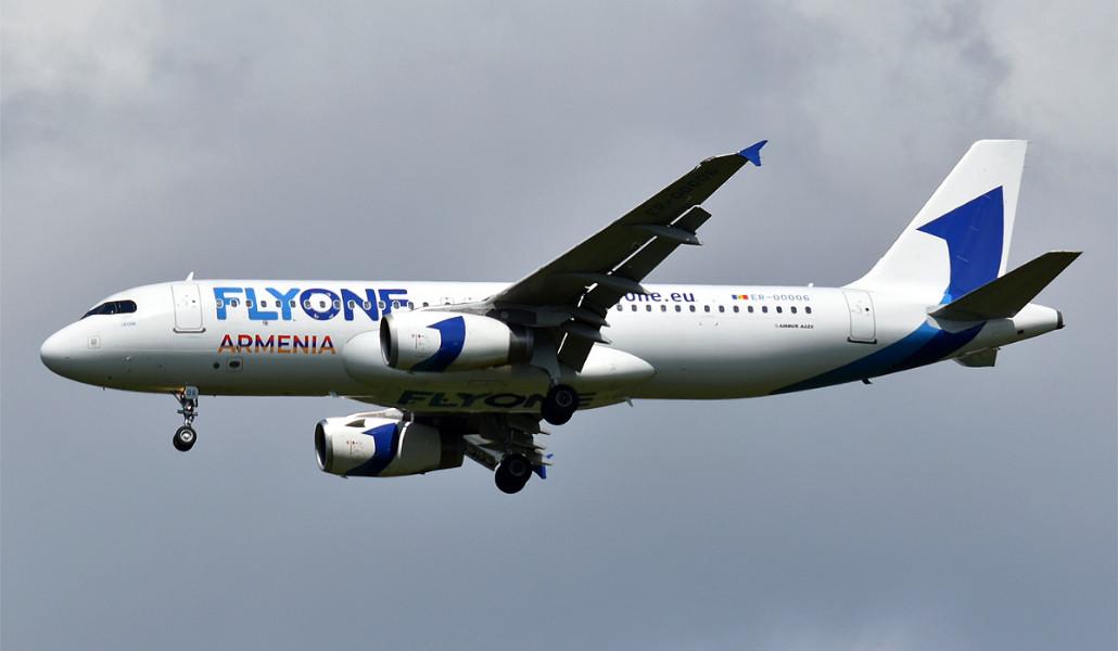 Flyone_Armenia,_ER-00006,_Airbus_A320-232
