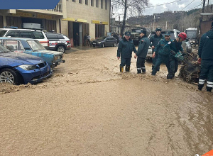 Կապանում հորդառատ անձրևների հետևանքով փլուզվել է սելավատարի պատնեշը․ Փրկարար ծառայություն