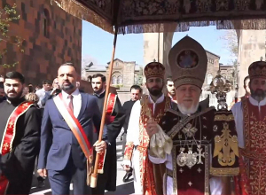 Սուրբ Հարության տոնի Հայրապետական Պատարագ Մայր Աթոռ Ս. Էջմիածնում․ ՈՒՂԻՂ