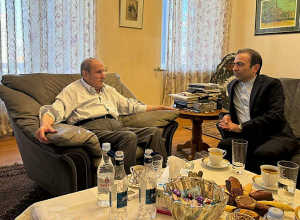 Լևոն Տեր-Պետրոսյանը հյուրընկալել է Իրանի դեսպանին