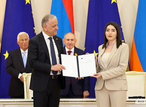 ՆԳ նախարարին է փոխանցվել ԵՄ-ի հետ Վիզաների ազատականացման գործողությունների ծրագրի իրականացման առաջընթացի առաջին զեկույցը
