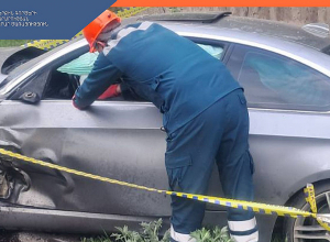 ՃՏՊ Հացիկ-Գյումրի ավտոճանապարհին. փրկարարները մեքենայից դուրս են բերել արգելափակված վարորդին