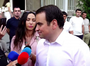 Պարգևավճարներից հրաժարվելու ենք. Նարեկ Կարապետյան