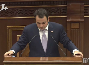 «Ուժեղ Հայաստան» խմբակցությունը դեմ է քվեարկելու Ձեզ, պարոն Ռուբինյան․ Նարեկ Կարապետյան