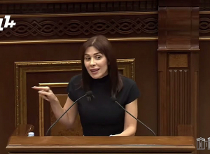 Դուք վերածվել եք այն հրեշին, որի դեմ տարիներ շարունակ պայքարում էիք․ Ագնեսա Խամոյան