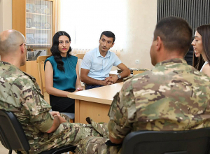 Անահիտ Մանասյանն այցելել է ՊՆ թիվ N զորամաս
