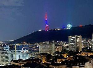 Թբիլիսիի հեռուստաաշտարակը լուսավորվել է ՀՀ դրոշի գույներով